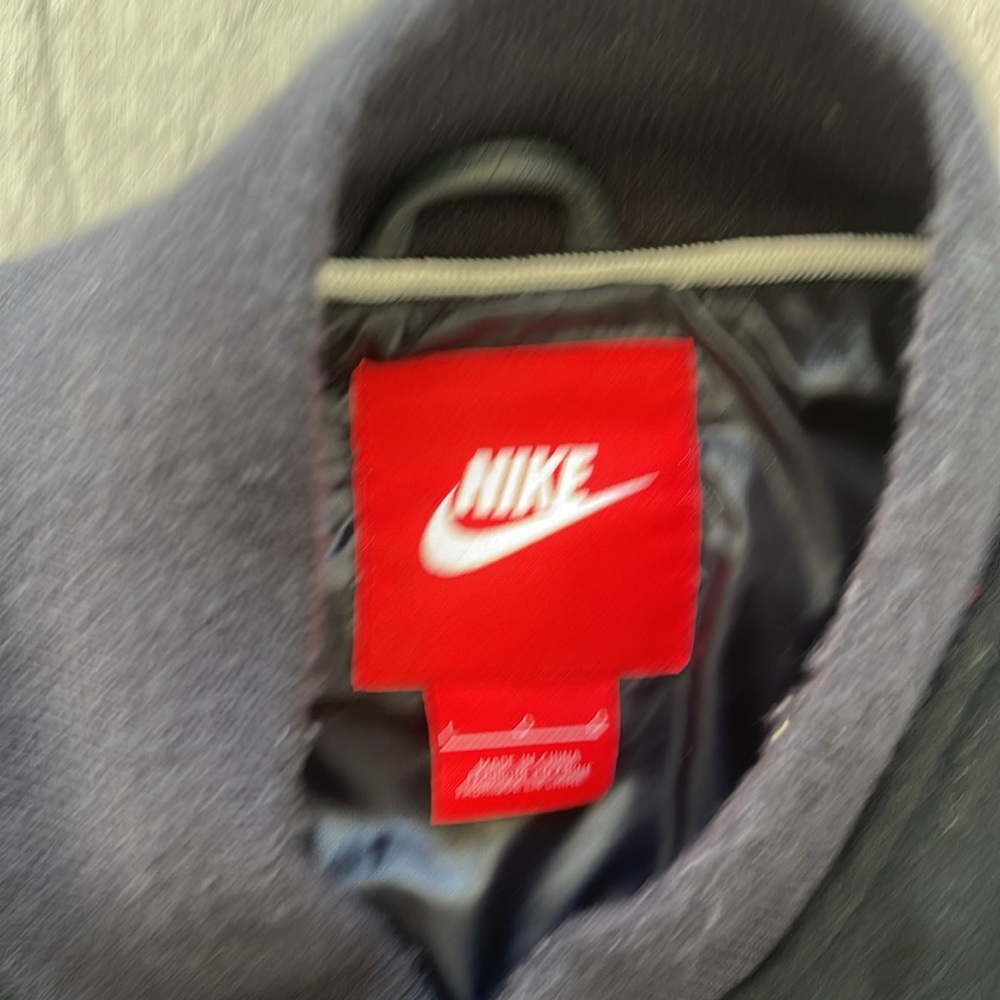 Nike varsity jacket - Picture 4 of 6